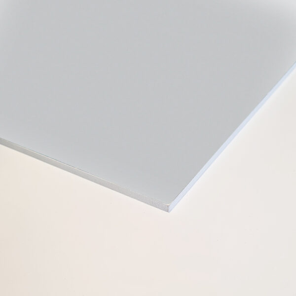 Urban-Grey-Corner-Shot Atlantic / Urban Grey Alloy 2440 x 900 x 4