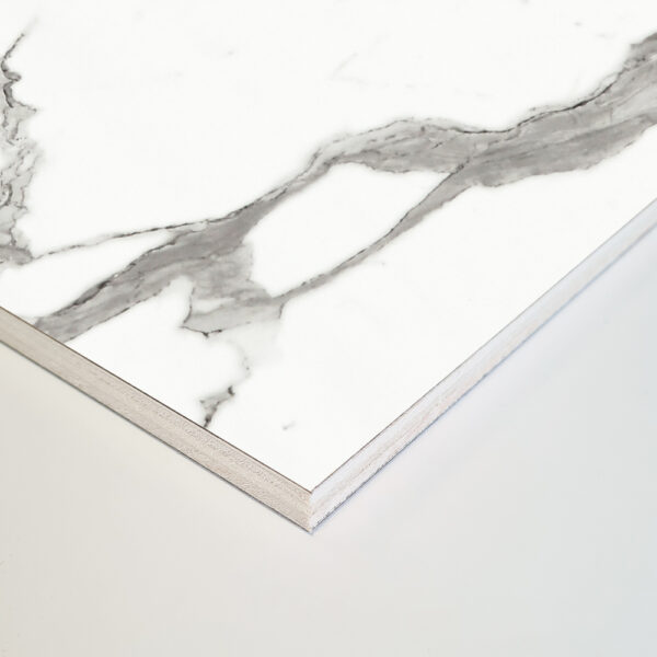 Calacatta-Statuario-Corner-Shot Calacatta Statuario 2420 x 585 PLY TG P1